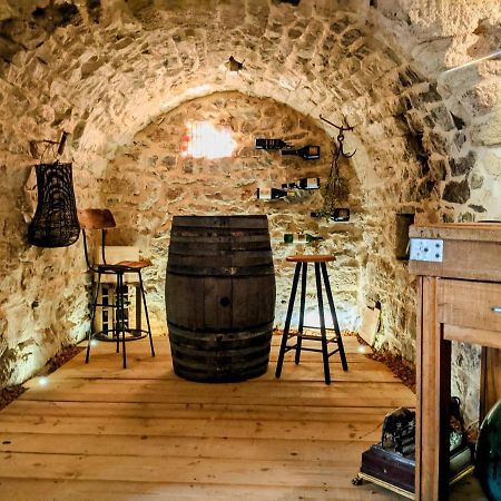 Charmante suite romantique avec cave à vin Cournonsec Extérieur photo